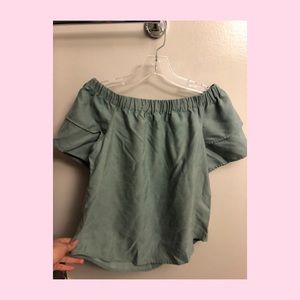 Shoulderless blouse 🖤